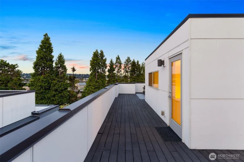 Property photo for 3817 Gilman Avenue W, Seattle photo 20