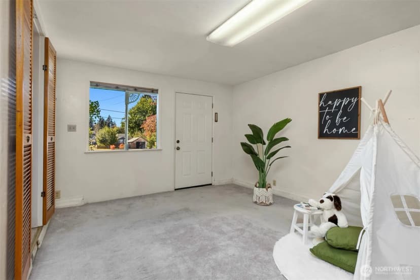 Property photo for 1322 Ivy Road, Bremerton photo 13