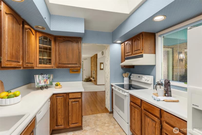 Property photo for 1322 Ivy Road, Bremerton photo 11