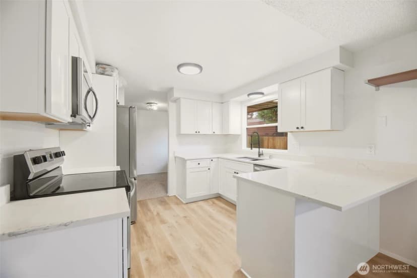 Property photo for 2415 80th Place Se, Everett photo 5