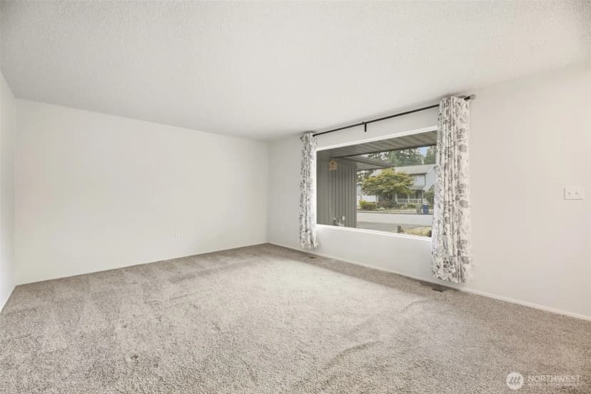 Property photo for 2415 80th Place Se, Everett photo 9