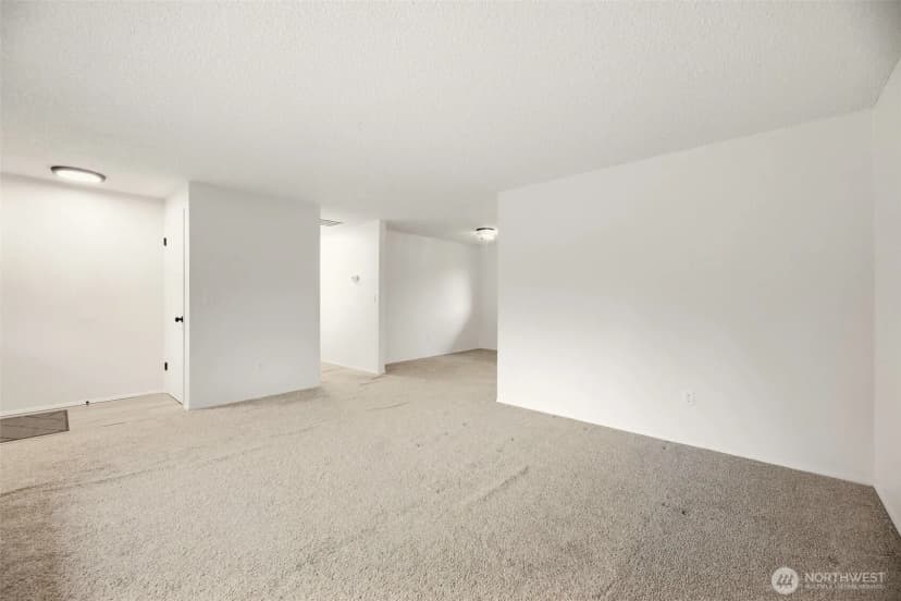 Property photo for 2415 80th Place Se, Everett photo 10