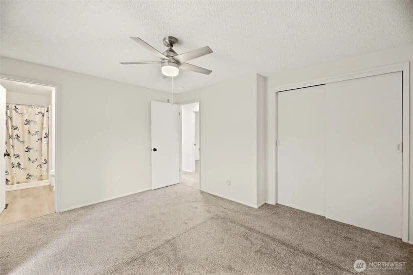 Property photo for 2415 80th Place Se, Everett photo 14