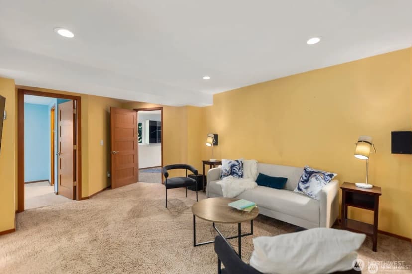 Property photo for 8618 Ne 143rd Street, Kirkland photo 15