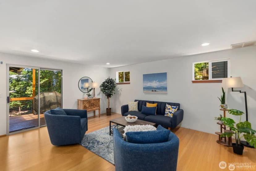 Property photo for 8618 Ne 143rd Street, Kirkland photo 13
