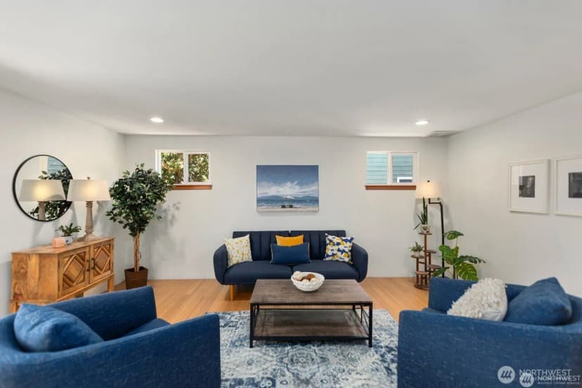 Property photo for 8618 Ne 143rd Street, Kirkland photo 11