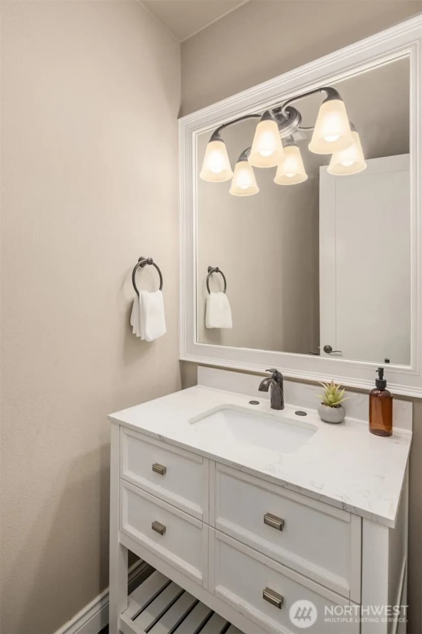 Property photo for 12103 Se 84th Place, Newcastle photo 17