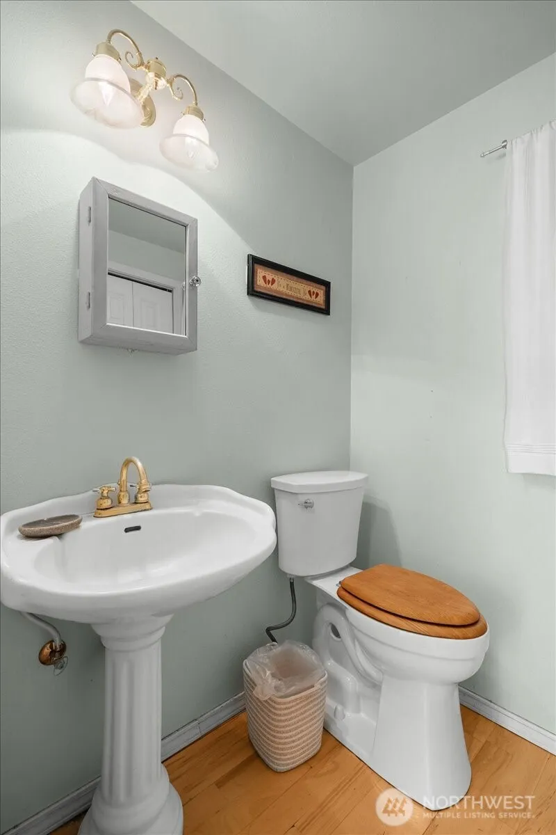 Property photo for 10707 47th Street E, Edgewood photo 14
