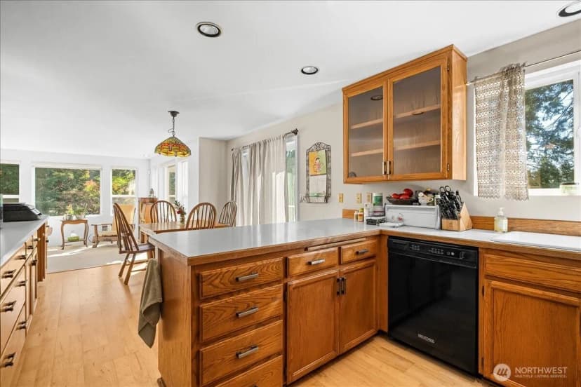 Property photo for 10707 47th Street E, Edgewood photo 12