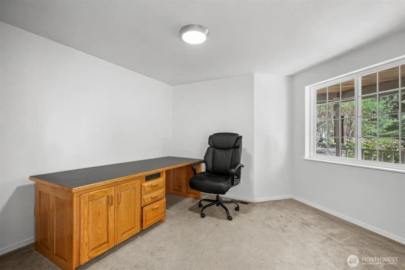 Property photo for 10707 47th Street E, Edgewood photo 8