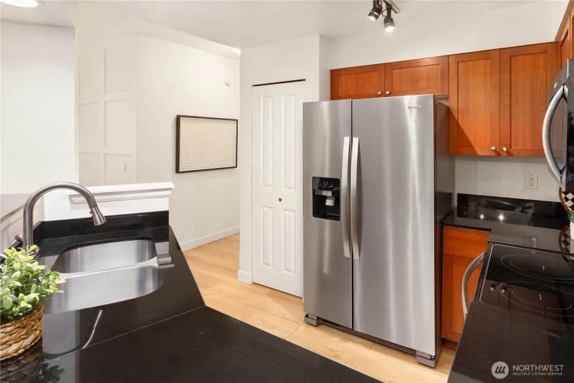Property photo for 15300 112th Avenue Ne #a101, Bothell photo 10