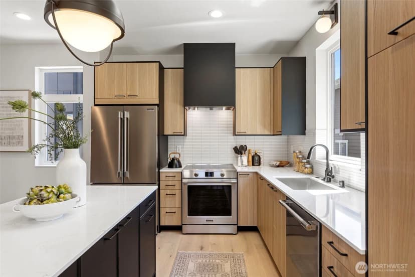 Property photo for 4432 Dayton Avenue N, Seattle photo 17