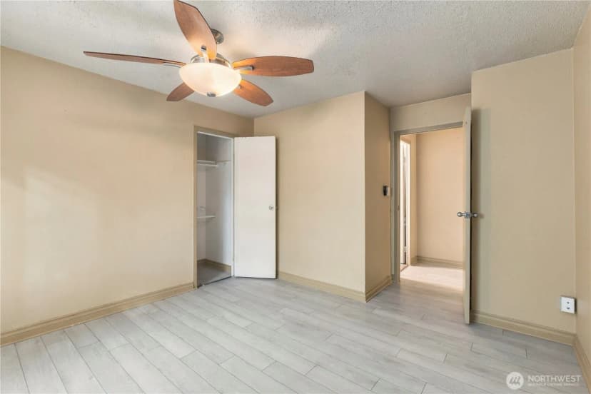 Property photo for 14000 Hubbell Place #1111, Seattle photo 15