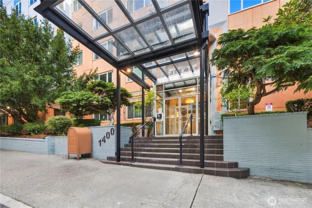 Property photo for 14000 Hubbell Place #1111, Seattle photo 2