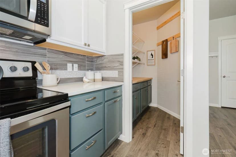 Property photo for 2381 Puget Sound Boulevard, Bremerton photo 15