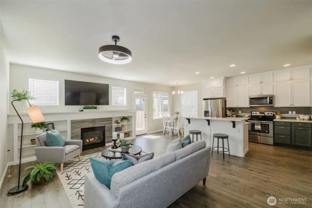 Property photo for 2381 Puget Sound Boulevard, Bremerton photo 2