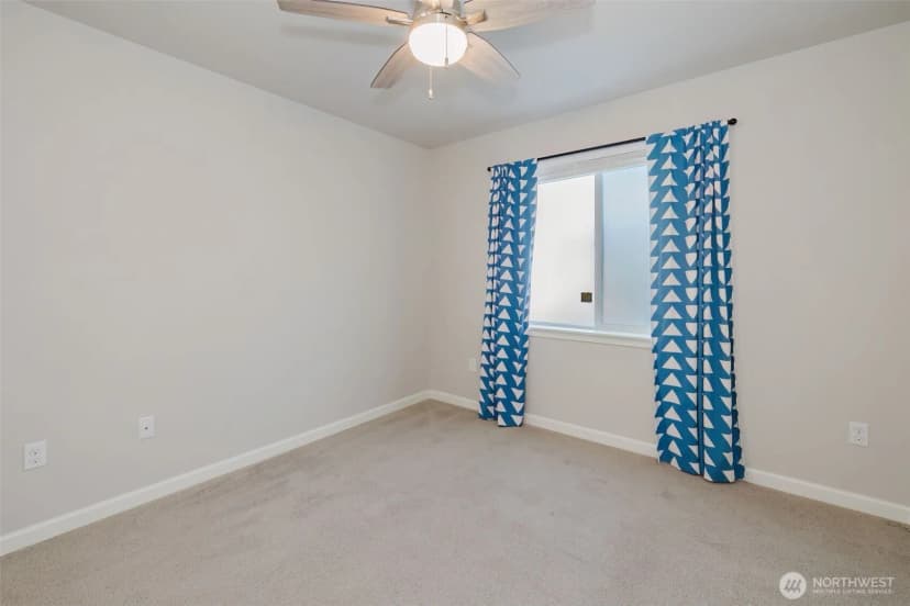 Property photo for 2381 Puget Sound Boulevard, Bremerton photo 23
