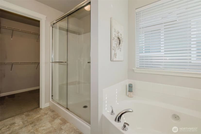 Property photo for 2381 Puget Sound Boulevard, Bremerton photo 32
