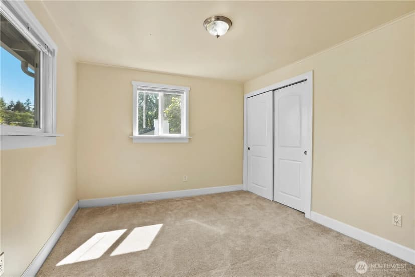 Property photo for 8003 Ne 203rd Street, Kenmore photo 26