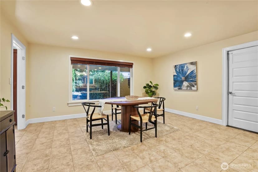 Property photo for 8003 Ne 203rd Street, Kenmore photo 18
