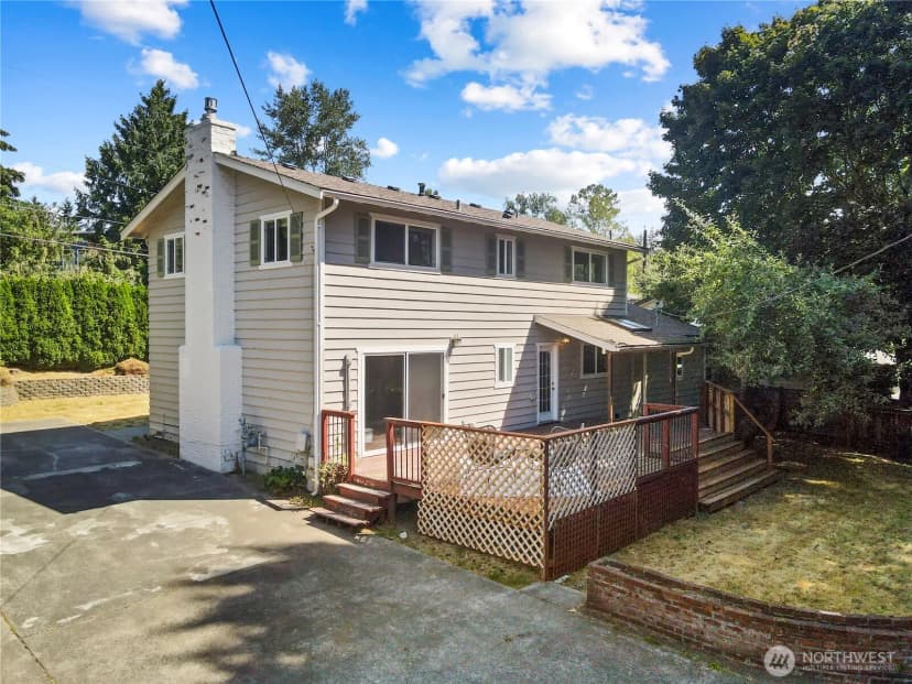 Property photo for 8003 Ne 203rd Street, Kenmore photo 38