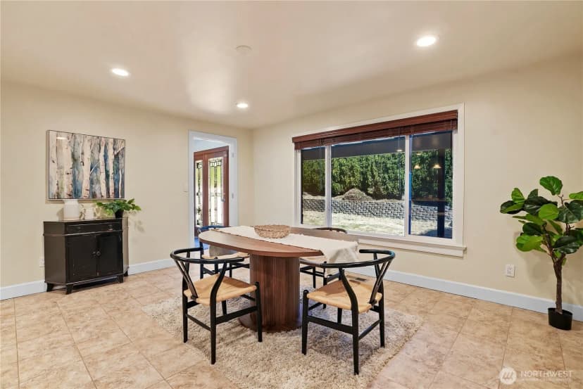 Property photo for 8003 Ne 203rd Street, Kenmore photo 15