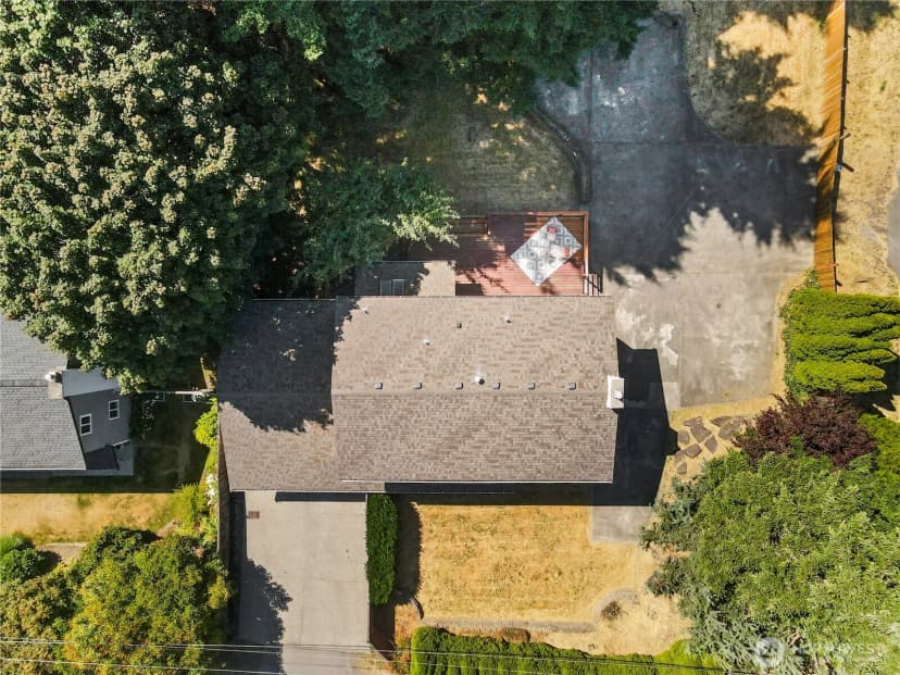 Property photo for 8003 Ne 203rd Street, Kenmore photo 40