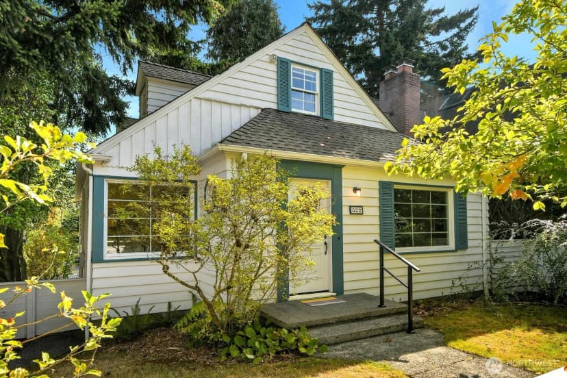 Property photo for 622 22nd Avenue E, Seattle
