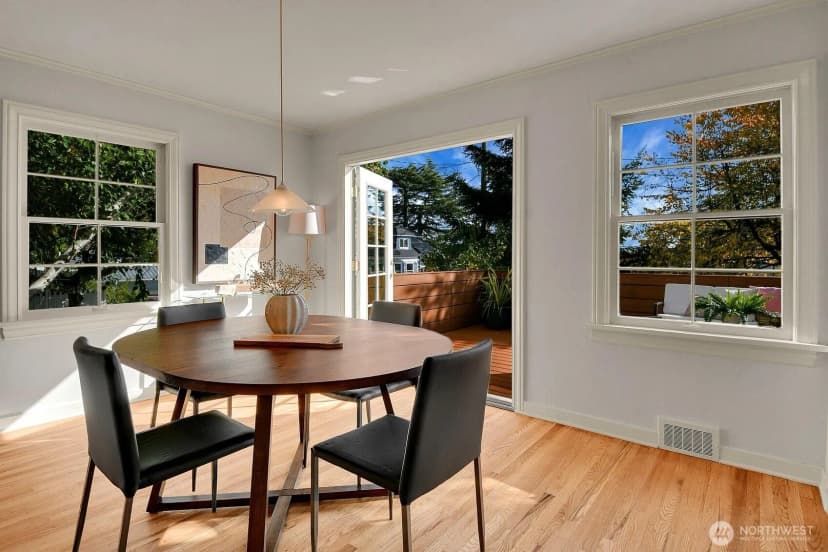 Property photo for 622 22nd Avenue E, Seattle photo 11