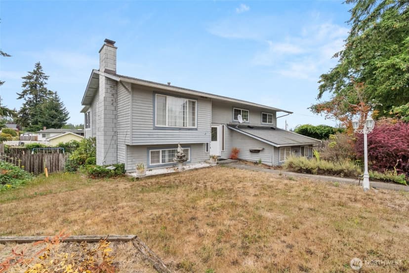 Property photo for 13708 Se 268th Street, Kent