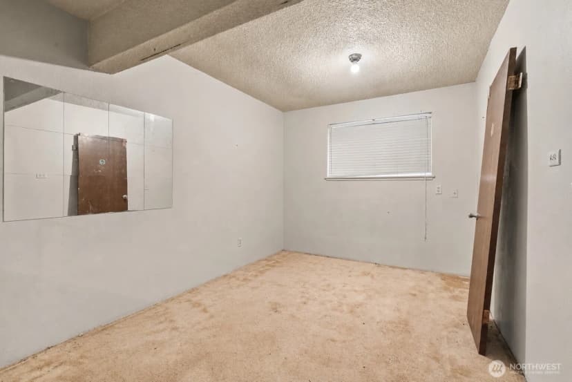 Property photo for 13708 Se 268th Street, Kent photo 15