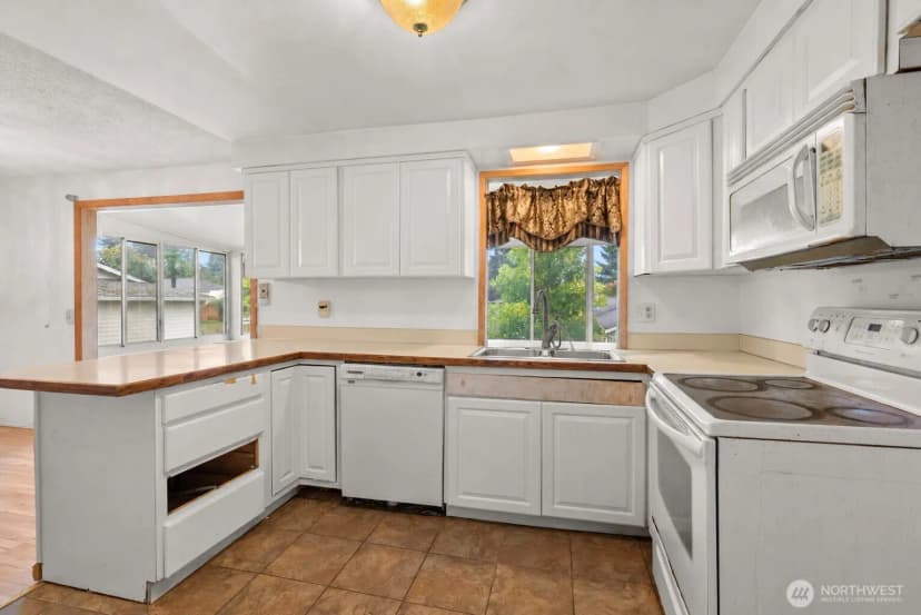 Property photo for 13708 Se 268th Street, Kent photo 5