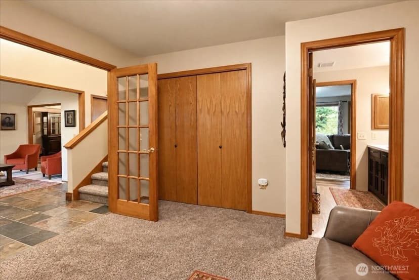 Property photo for 18316 Cedarbough Loop, Arlington photo 4