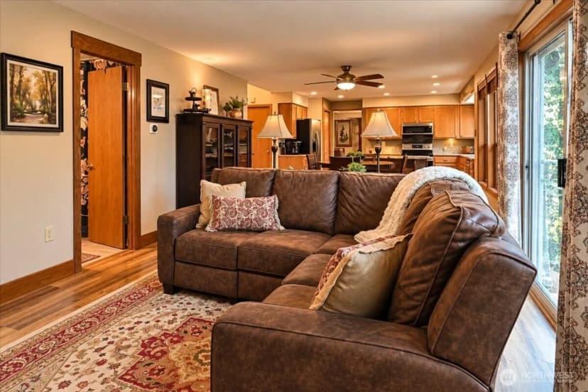 Property photo for 18316 Cedarbough Loop, Arlington photo 17