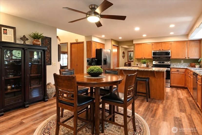 Property photo for 18316 Cedarbough Loop, Arlington photo 14