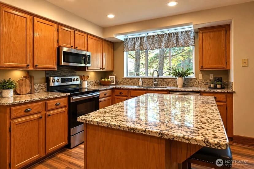 Property photo for 18316 Cedarbough Loop, Arlington photo 11