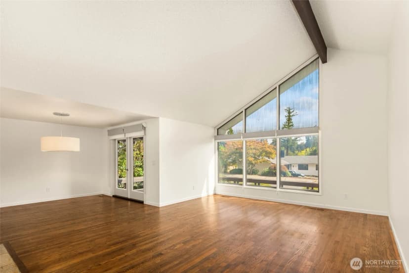 Property photo for 1635 180th Avenue Ne, Bellevue photo 2