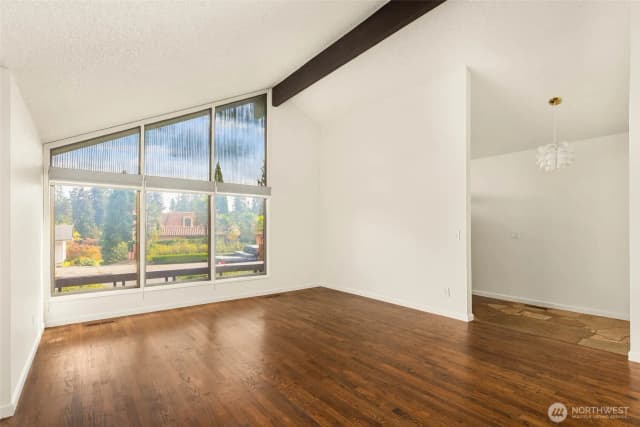 Property photo for 1635 180th Avenue Ne, Bellevue photo 4