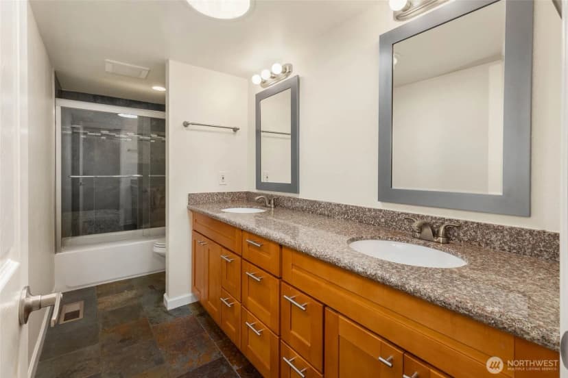 Property photo for 1635 180th Avenue Ne, Bellevue photo 12