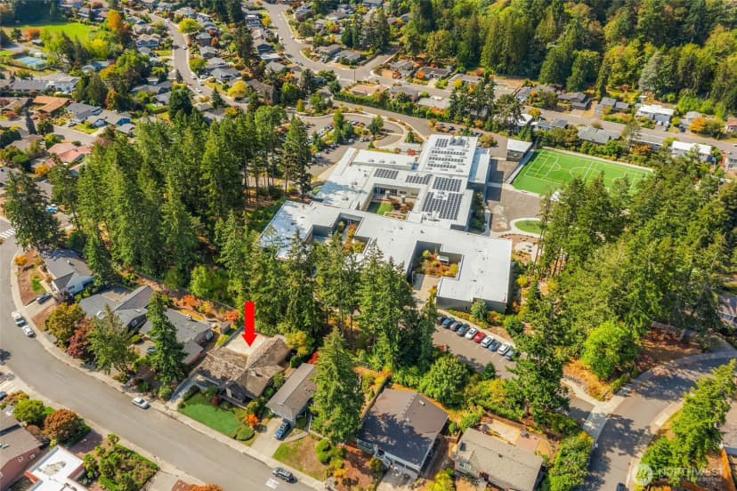 Property photo for 1635 180th Avenue Ne, Bellevue photo 19