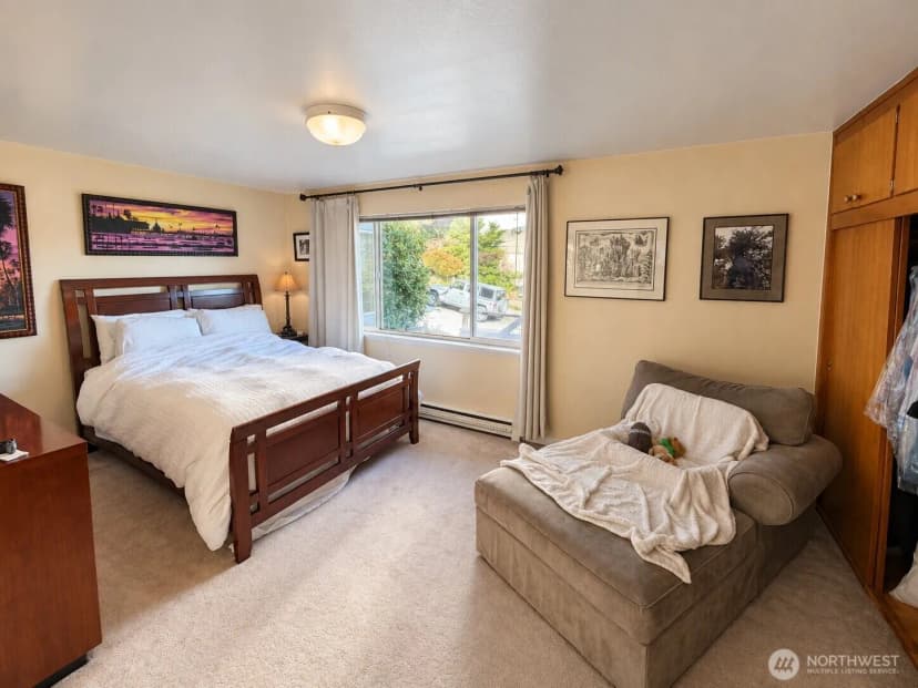 Property photo for 1001 1st Avenue N, Seattle photo 24