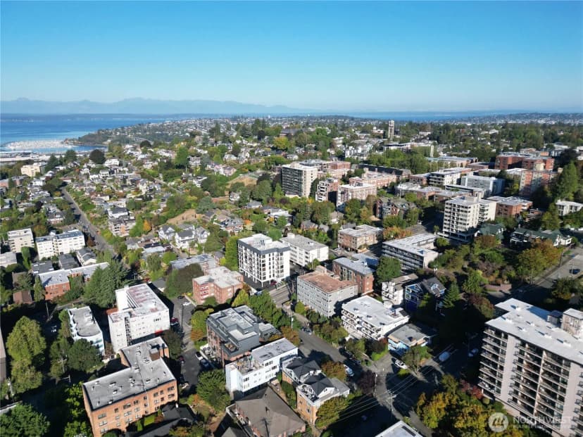 Property photo for 1001 1st Avenue N, Seattle photo 14