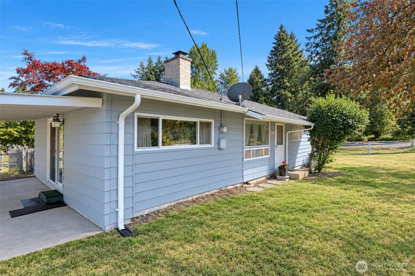 Property photo for 2304 S 300th Street, Federal Way photo 2