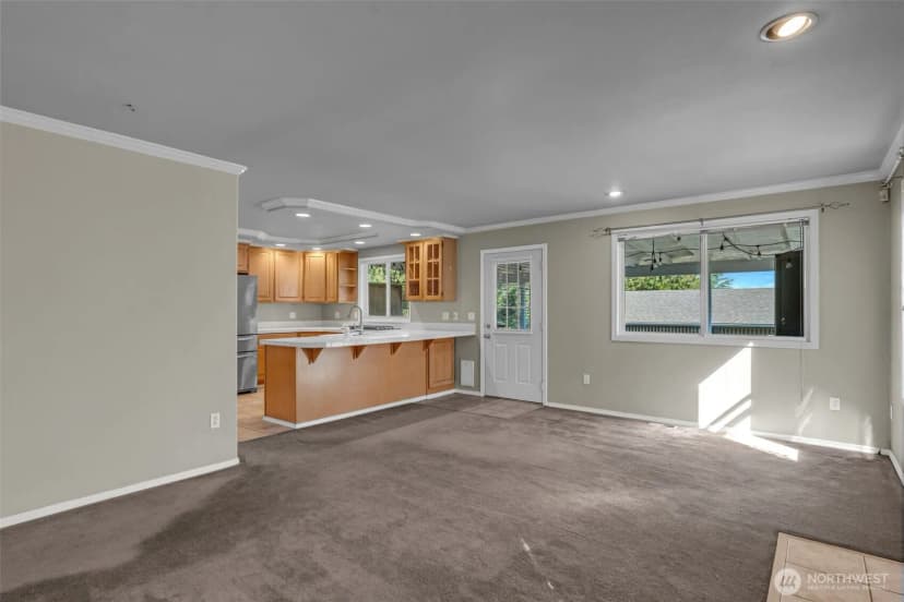 Property photo for 17336 Military Road S, Sea Tac photo 11