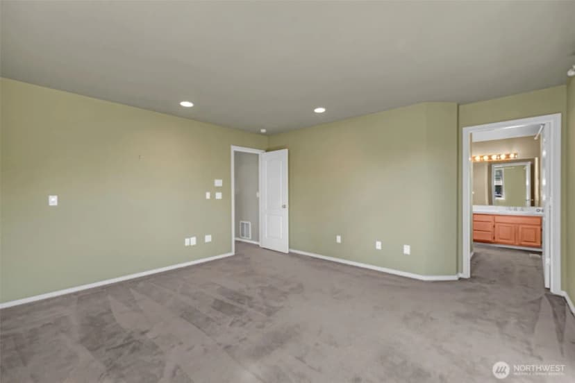 Property photo for 17336 Military Road S, Sea Tac photo 15