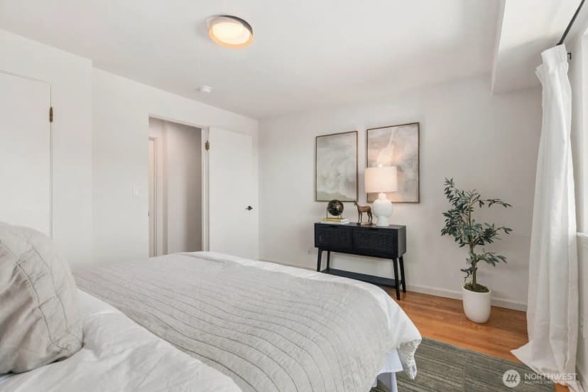 Property photo for 10515 12th Avenue Nw, Seattle photo 18