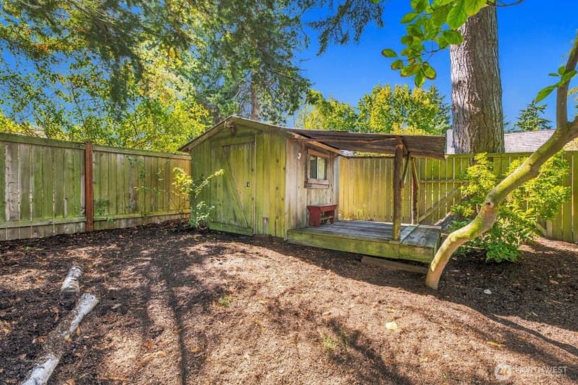 Property photo for 10515 12th Avenue Nw, Seattle photo 33