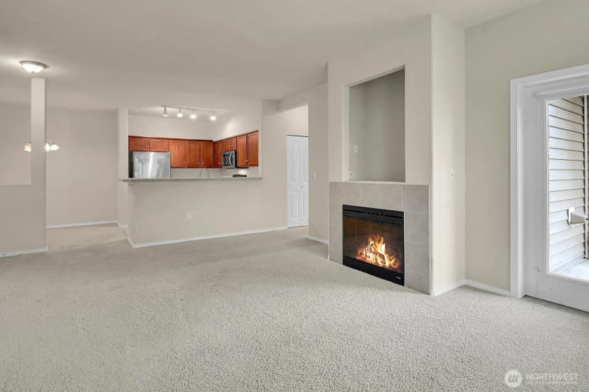 Property photo for 14915 38th Drive Se #dd116, Bothell photo 4