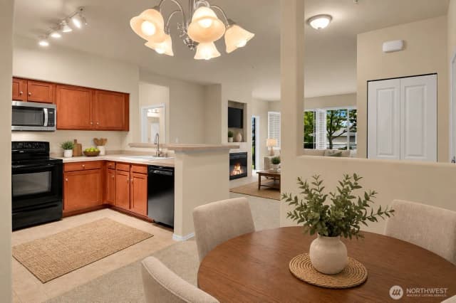 Property photo for 14915 38th Drive Se #dd116, Bothell photo 5