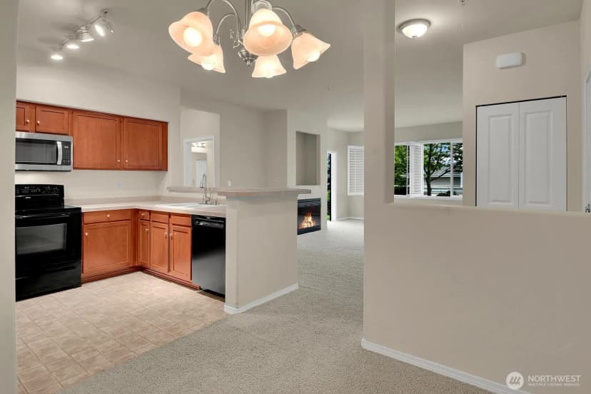 Property photo for 14915 38th Drive Se #dd116, Bothell photo 6